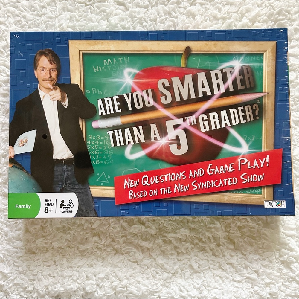 Are You Smarter Than a 5th Grader? Board Game - Red/Green